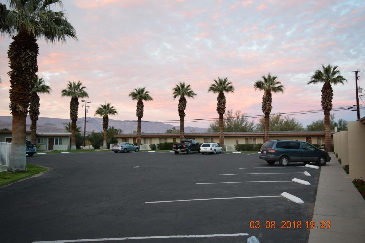 Stanlunds Inn&Suites Borrego Springs Exterior foto